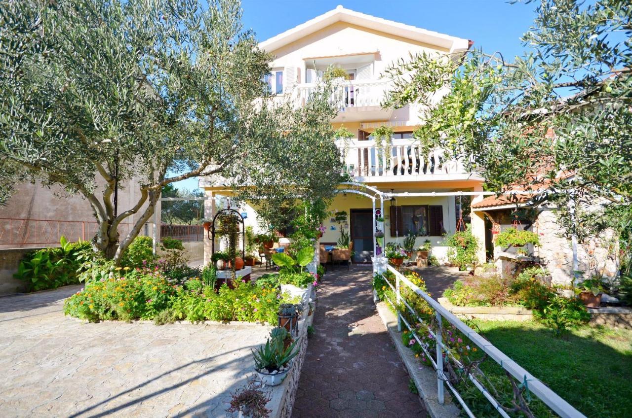 Apartment Gordan Murter Exterior photo